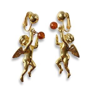 Vintage Cherub Angel Lucite Amber Bead Polished Goldtone Dangle Clip On Earrings